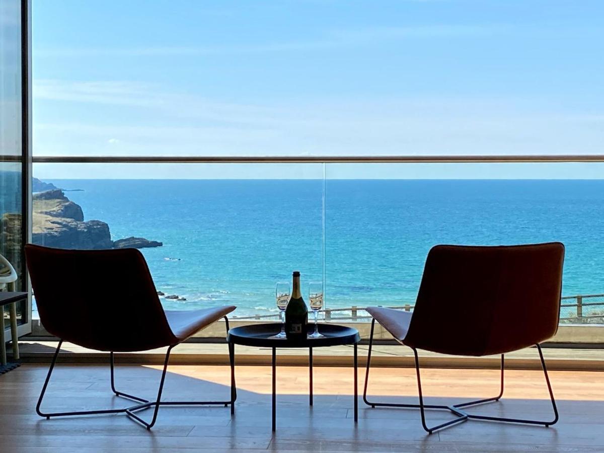 Sunset Waves Sea View Apartment Featuring Panoramic Views & Parking New Quay Eksteriør bilde